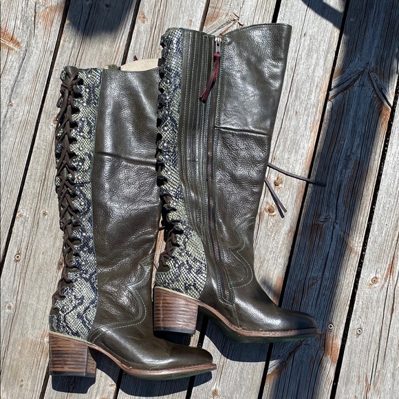 FREEBIRD CATRINA Leather Knee-High Boots Brand New - Picture 1 of 13